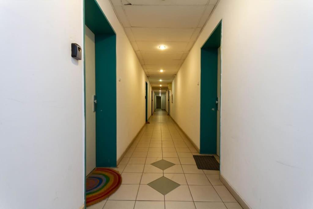 Gozsdu White Raven 3 - Terrace And Free Underground Parking Apartment Budapest Bagian luar foto